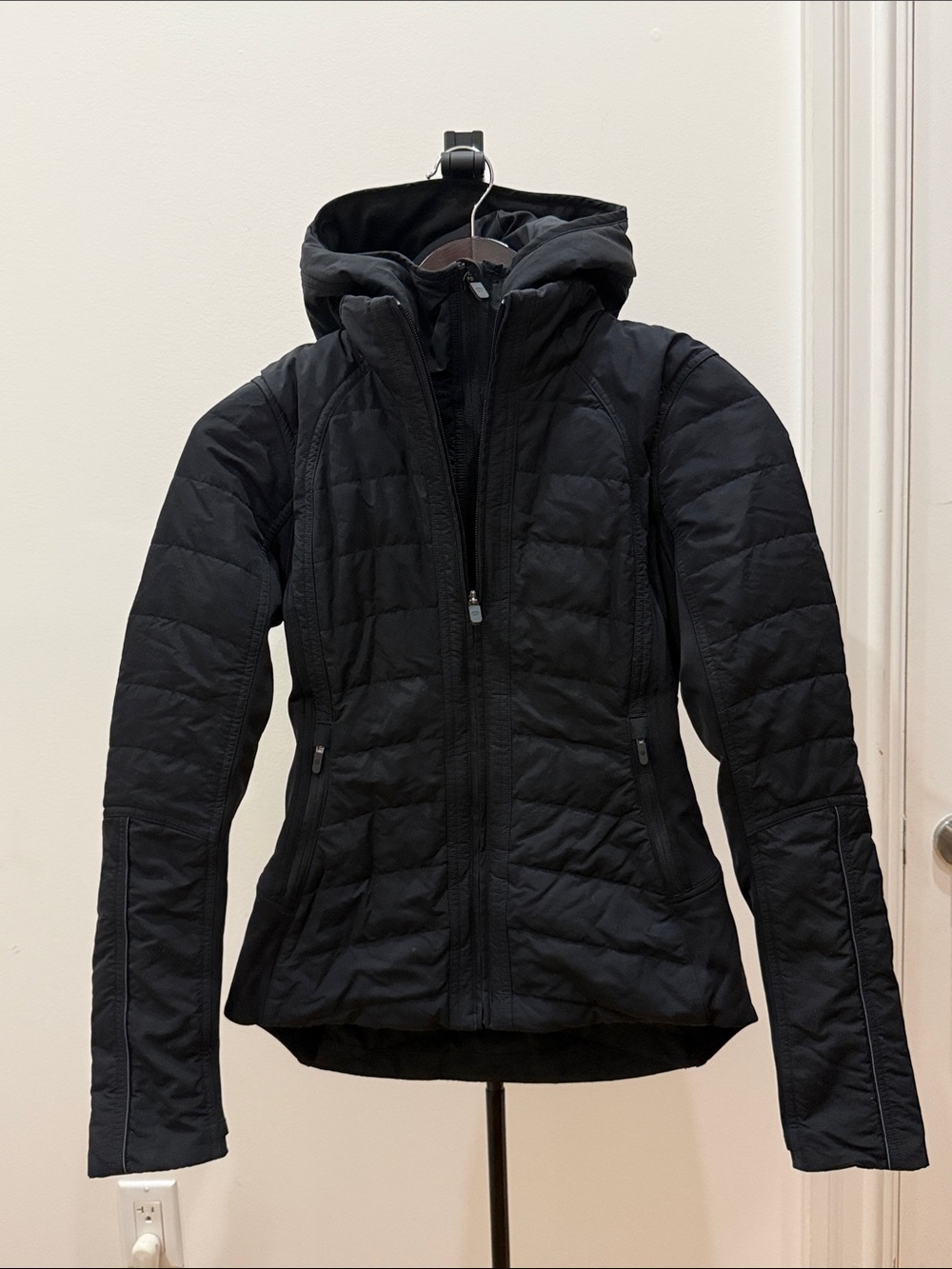 lululemon athletica Slim Black Double Zip Quilted Hooded Puffer Jacket